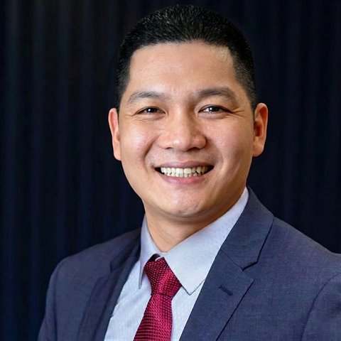 Trần Nguyên Hoàn — người dạy khoá CODE RA ĐƠN